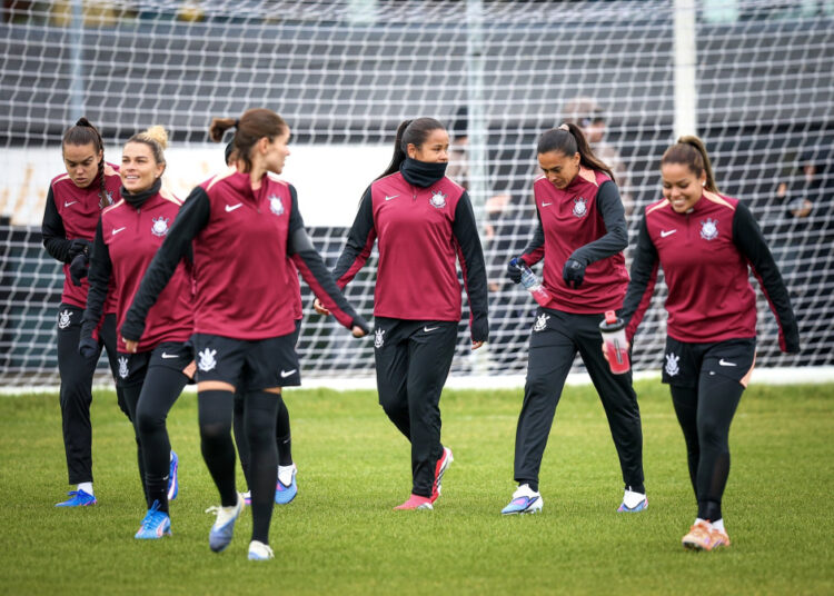 Destaques do Esporte: Corinthians na Copa das Campeãs e Panorama Global