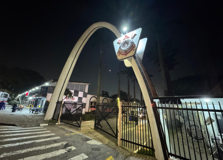 MP julgará recurso do Corinthians contra inquérito de possível intervenção