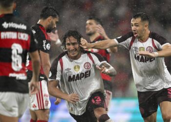 Lanús Conquista Recopa Sudamericana em Virada Épica Contra o Flamengo na Prorrogação