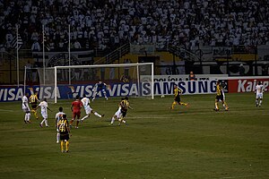 Panorama Esportivo Global: Destaques Nacionais e o Eterno Legado do Futebol
