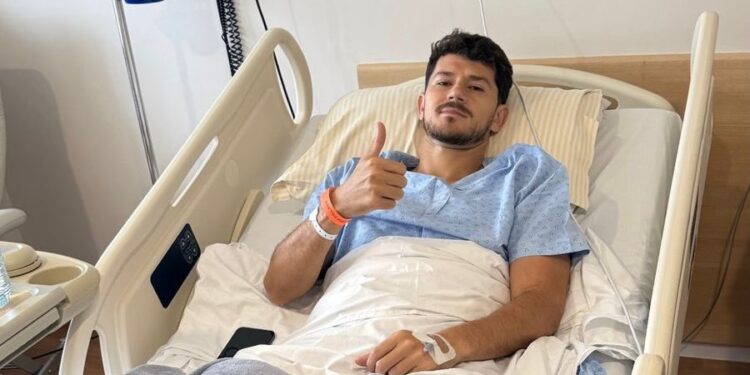 Corinthians: Hugo Farias opera joelho, agradece torcida e departamento médico atualiza lesões