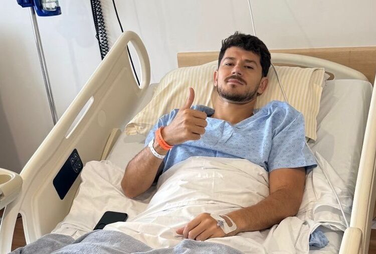 Corinthians: Hugo Farias opera joelho, agradece torcida e departamento médico atualiza lesões