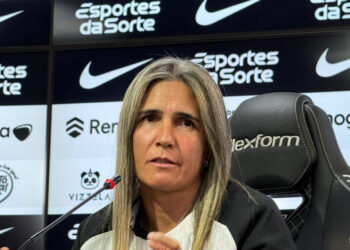 Emily Lima Comenta Dérbi de Estreia e o Protagonismo Feminino no Futebol Brasileiro