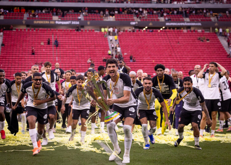 Panorama Esportivo Global: Destaques do Futebol Brasileiro e Internacional