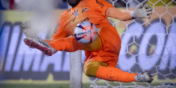 Hugo Souza: Destaque em Pênaltis, Recorde no Corinthians e Sonho da Seleção Brasileira