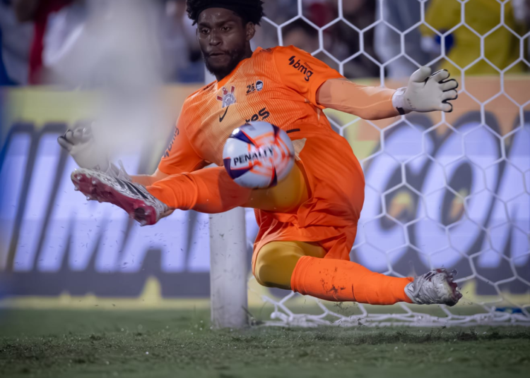 Hugo Souza: Destaque em Pênaltis, Recorde no Corinthians e Sonho da Seleção Brasileira Hugo Souza: Destaque em Pênaltis, Recorde no Corinthians e Sonho da Seleção Brasileira