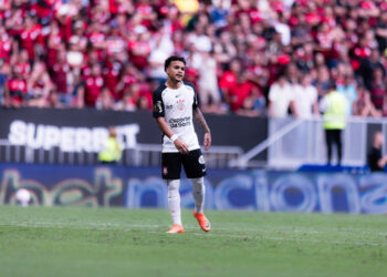 Estreia de Ouro: Kaio César Brilha com Assistência na Conquista da Supercopa pelo Corinthians