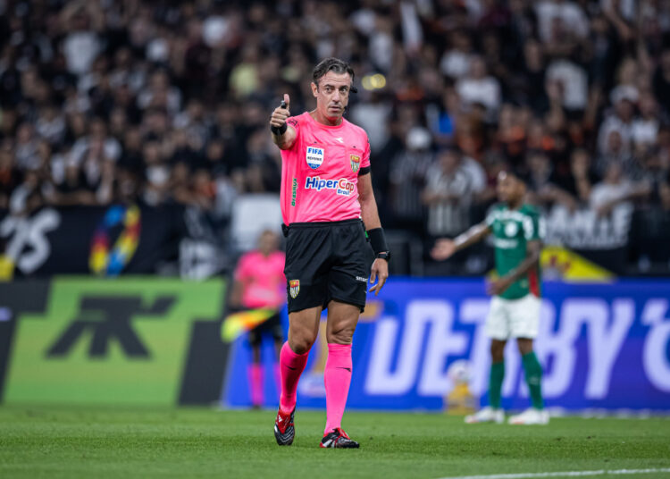 Dérbi Paulista: Súmula Oficial Detalha Expulsão de Gandula por Agressão a Atleta do Palmeiras