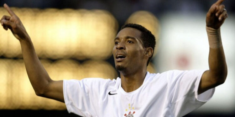 Rosinei, Ex-Corinthians, Critica Postura de José Martínez e Elogia Jovem André Luiz