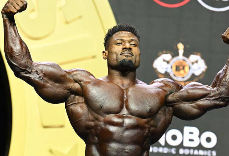 Arnold Classic UK 2026: Destaques do Fisiculturismo e Panorama Esportivo Global