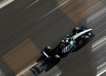 Panorama Esportivo: Destaques do Futebol Nacional e Cenário Mundial