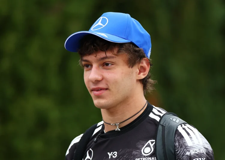 Panorama Esportivo: Destaques Nacionais e Internacionais Panorama Esportivo: Destaques Nacionais e Internacionais