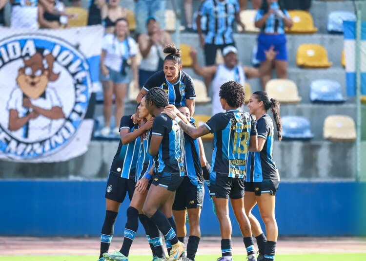 Grêmio Conquista Primeira Vitória no Brasileiro Feminino ao Superar Internacional no Clássico Gaúcho Grêmio Conquista Primeira Vitória no Brasileiro Feminino ao Superar Internacional no Clássico Gaúcho