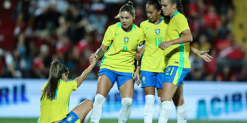 Atualização Esportiva Global: Futebol Feminino em Foco na Data FIFA e Notícias Internacionais