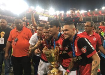Paquetá mira título inédito em campo pelo Flamengo após retorno