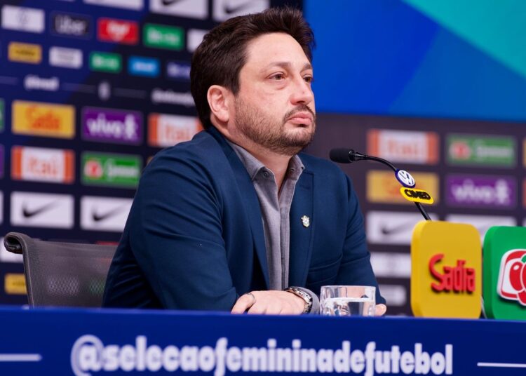 Arthur Elias Anuncia Convocação da Seleção Feminina para FIFA Series Arthur Elias Anuncia Convocação da Seleção Feminina para FIFA Series