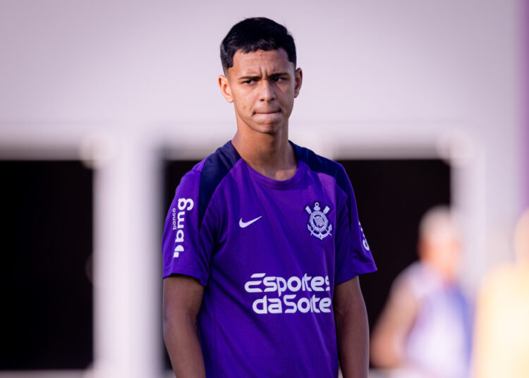 Corinthians Acerta Saída de Zagueiro Sub-20 Guilherme Gama para o Athletico-PR Corinthians Acerta Saída de Zagueiro Sub-20 Guilherme Gama para o Athletico-PR