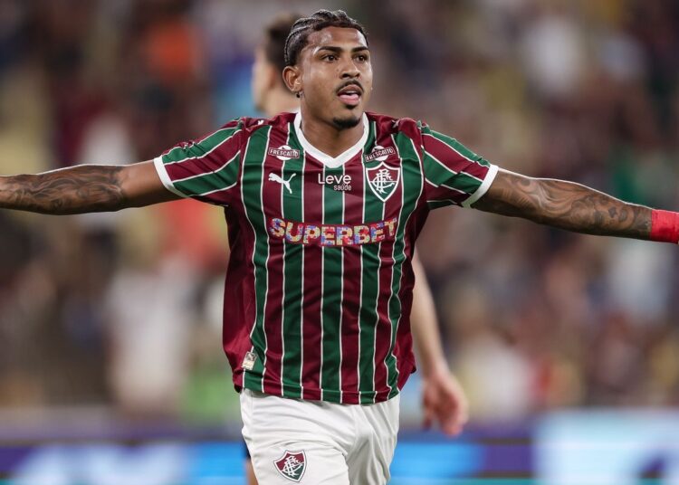 Fluminense Bate Corinthians no Maracanã e Sobe para Vice-Liderança do Brasileirão Série A