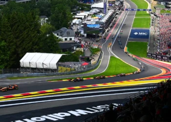 Panorama Esportivo Global: F1 na Bélgica e Atualizações do Futebol no Brasil e Mundo