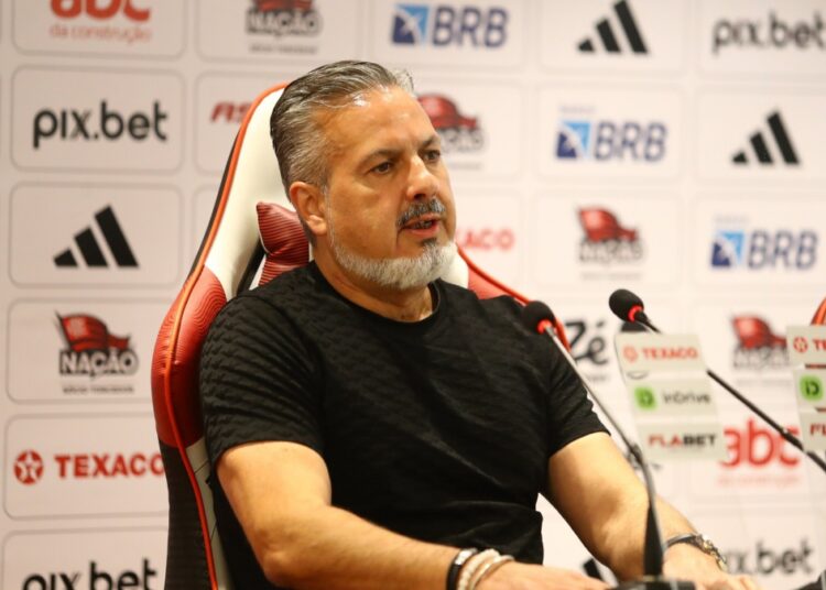 Flamengo Contesta Arbitragem e Uso do Impedimento Semiautomático no Brasileirão Flamengo Contesta Arbitragem e Uso do Impedimento Semiautomático no Brasileirão