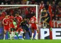 Bruno Guimarães lamenta chance perdida contra o Bayern: “Na minha vez, o goleiro era o Neuer de verdade”