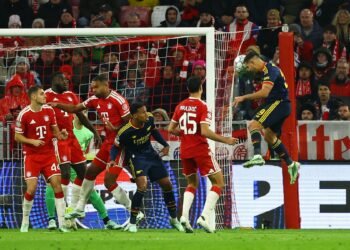 Bruno Guimarães lamenta chance perdida contra o Bayern: “Na minha vez, o goleiro era o Neuer de verdade”