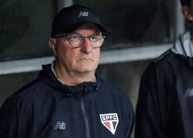 Dorival diz que “é difícil” explicar erros do São Paulo, mas valoriza luta e entrega do elenco