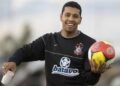 Ex-lateral com passagem pelo Corinthians analisa momento do clube e luta contra o rebaixamento