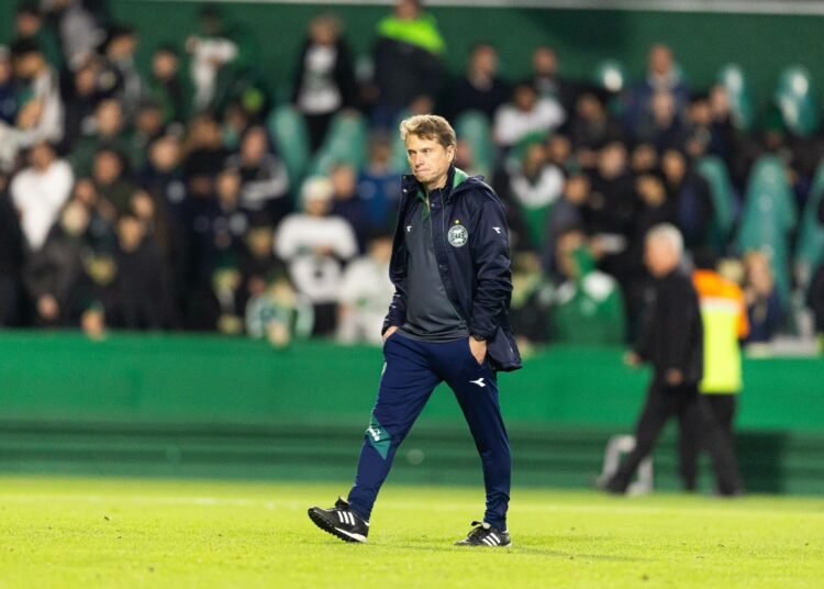 Fernando Seabra é o 20º técnico demitido no Brasileirão 2026; veja a lista Fernando Seabra é o 20º técnico demitido no Brasileirão 2026; veja a lista
