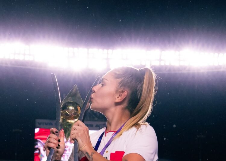 Futebol Feminino: Campeã do Brasileirão, Carol Gil é Convocada para a Seleção Brasileira