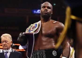 Análise Esportiva: Pós-Vitória de Dubois no Boxe, Cenário do Futebol Brasileiro e Destaques Globais
