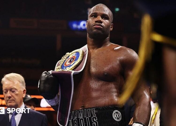 Análise Esportiva: Pós-Vitória de Dubois no Boxe, Cenário do Futebol Brasileiro e Destaques Globais Análise Esportiva: Pós-Vitória de Dubois no Boxe, Cenário do Futebol Brasileiro e Destaques Globais