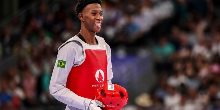 Taekwondo: Henrique Marques Conquista Ouro e Reassume Liderança Mundial em Paris