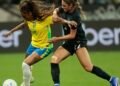 Futebol Feminino: A Evolução no Brasil, Desafios Persistentes e o Horizonte da Copa de 2027