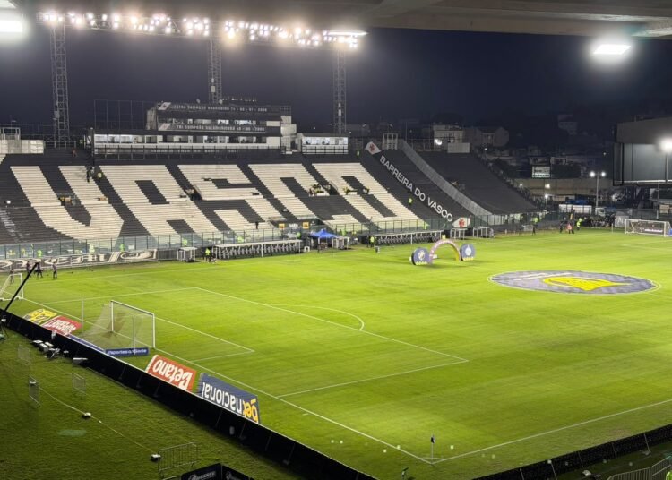 Vasco x Corinthians: onde assistir ao vivo, horário e escalações